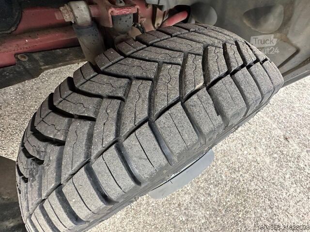 BE-trekker Iveco 40C / BE COMBI 10T WITH VELDHUIZEN P31-5A / CRE...