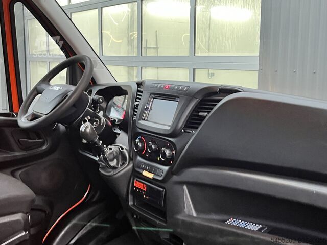 Plataforma de carga Iveco Daily 35C14 2.3 375 Laadklep 500kg Trekhaak 350...