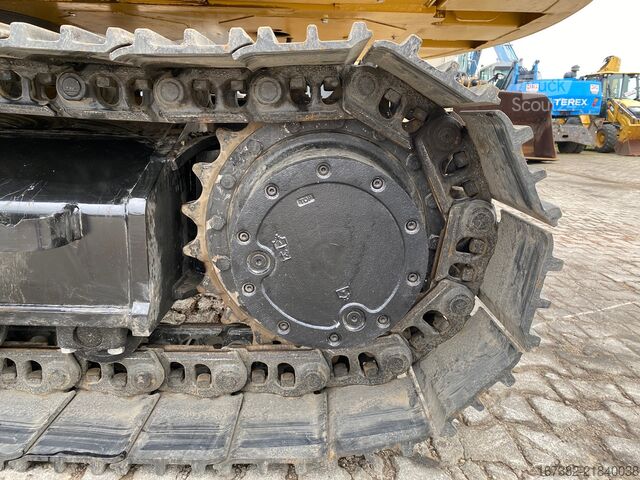 Beltegraver Caterpillar 323D3