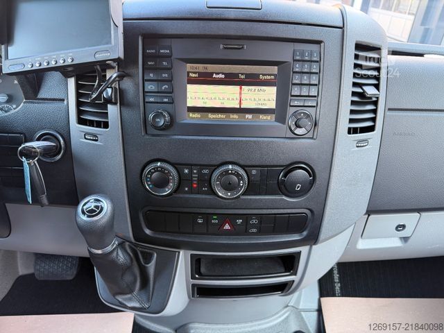 Minibus MERCEDES-BENZ Sprinter 319 CDI 3,0L V6 Mixto/BUS 5-9Sitze L2H1
