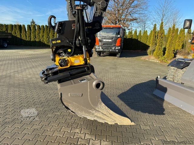 Pelle sur pneus VOLVO EWR150E Mobilbagger mit ROTATOR ENCONG EC319