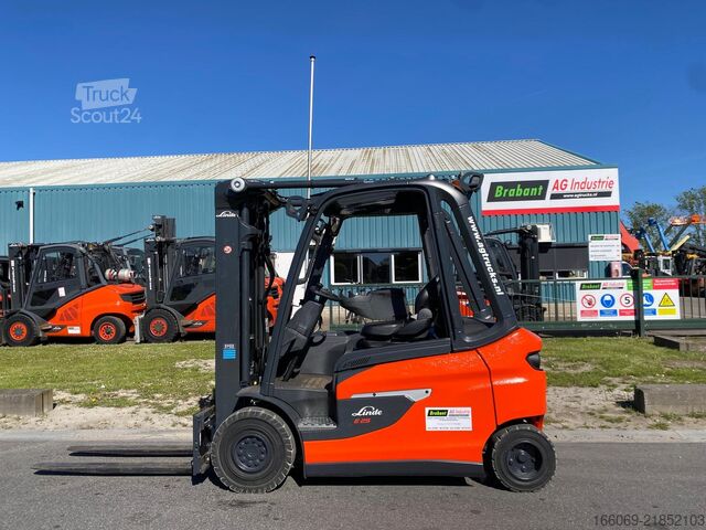Gaffeltruck Linde E25L-01