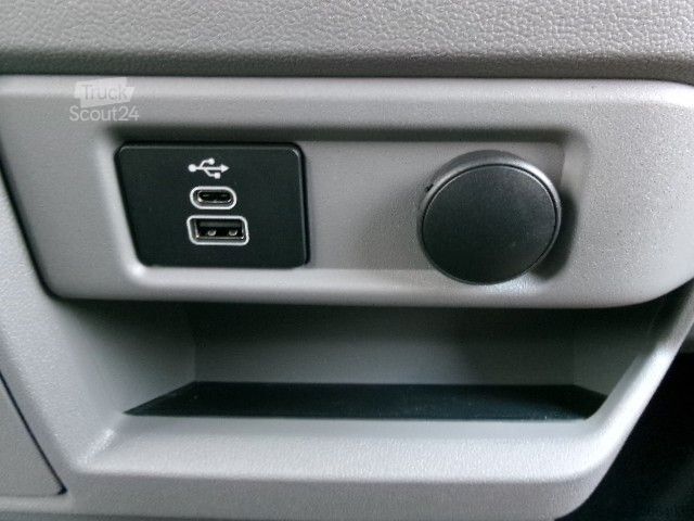 Minibus FORD Tourneo Custom 320L2 AT Titanium AHK ACC Stndhz