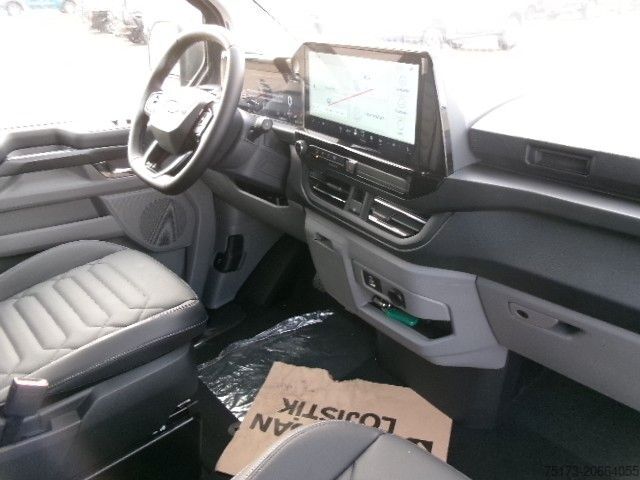 Minibus FORD Tourneo Custom 320L2 AT Titanium AHK ACC