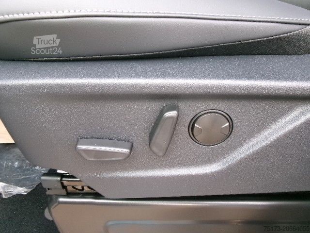 Minibus FORD Tourneo Custom 320L2 AT Titanium AHK ACC