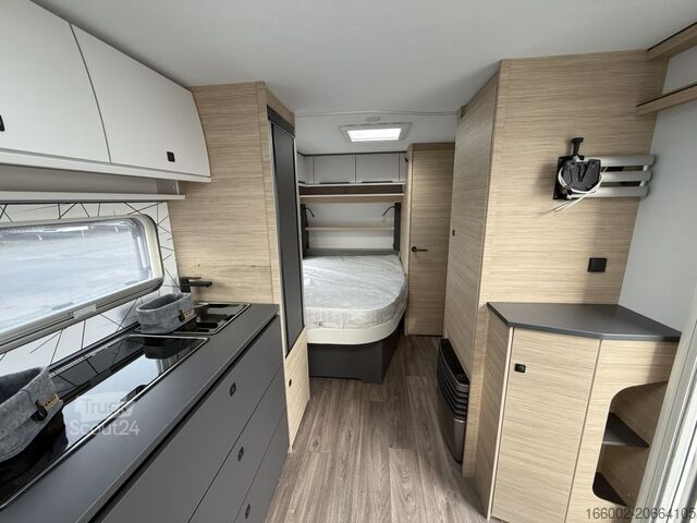 Campingvogn FENDT Apero 465 SFB 1800 kg Lichtpaket