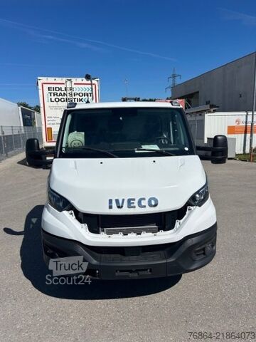 Telaio furgone IVECO DAILY 40 - 180 FAHRGESTELL, E6 OHNE MOTOR/OHNE GETRIEBE