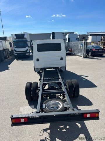 Van şasisi IVECO DAILY 40 - 180 FAHRGESTELL, E6 OHNE MOTOR/OHNE GETRIEBE
