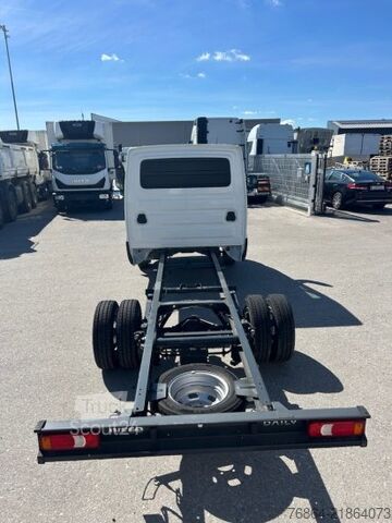 Telaio furgone IVECO DAILY 40 - 180 FAHRGESTELL, E6 OHNE MOTOR/OHNE GETRIEBE