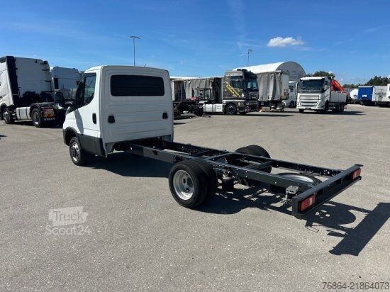 Van şasisi IVECO DAILY 40 - 180 FAHRGESTELL, E6 OHNE MOTOR/OHNE GETRIEBE