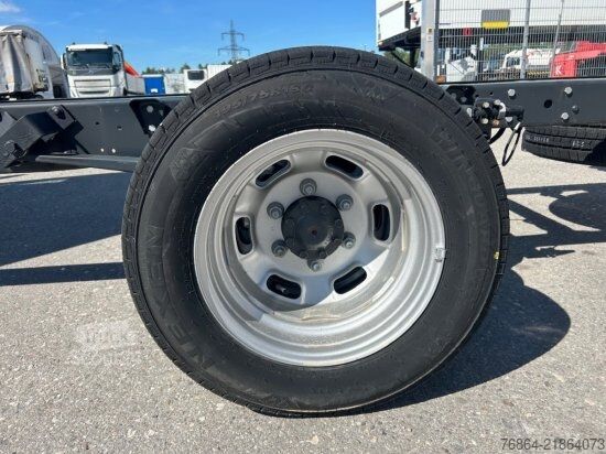 Telaio furgone IVECO DAILY 40 - 180 FAHRGESTELL, E6 OHNE MOTOR/OHNE GETRIEBE
