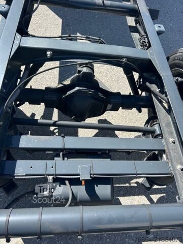 Telaio furgone IVECO DAILY 40 - 180 FAHRGESTELL, E6 OHNE MOTOR/OHNE GETRIEBE
