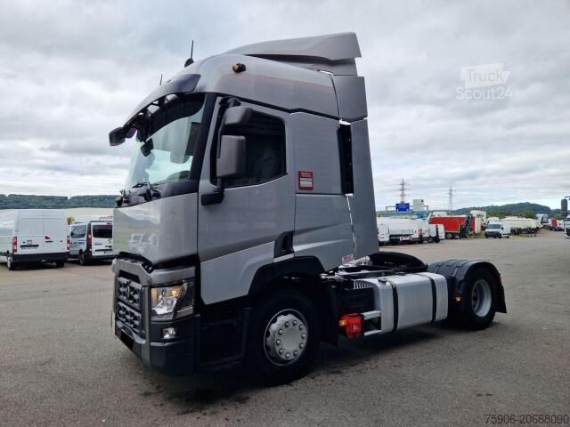 Standard tractor unit Renault Gamme T 440