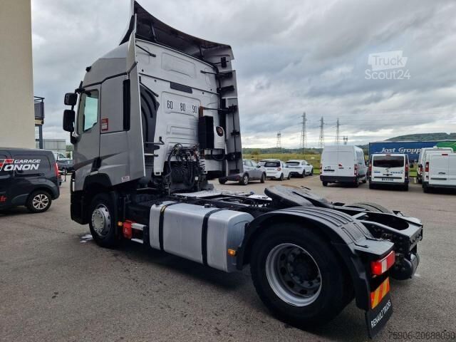 Standard tractor unit Renault Gamme T 440