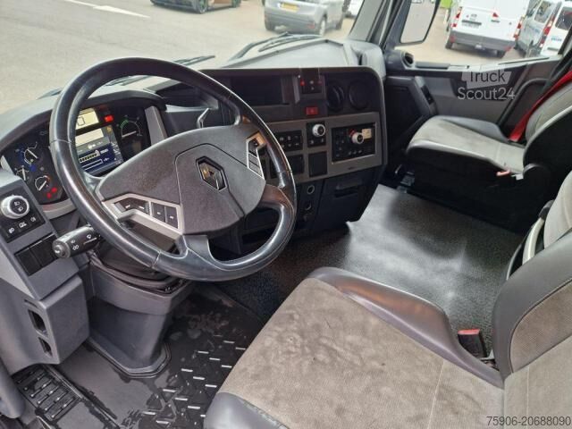 Standard tractor unit Renault Gamme T 440