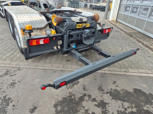 Контейнеровоз з гачком (рол-офф) MERCEDES-BENZ Arocs 2548 L 6x2/4 HAD Palfinger T20A AHK