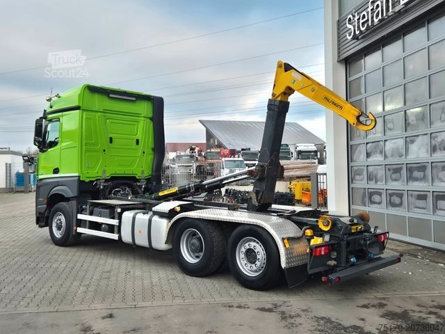 Контейнеровоз з гачком (рол-офф) MERCEDES-BENZ Arocs 2548 L 6x2/4 HAD Palfinger T20A AHK