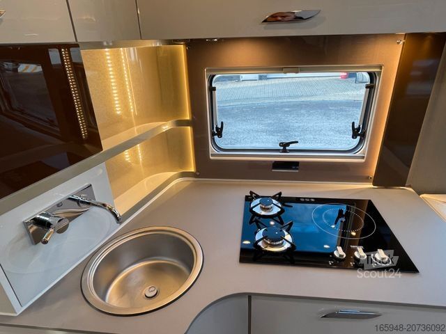 Integriertes Wohnmobil BÜRSTNER Elegance SLC I 920 G*Bestand*Automatik*Luxus**