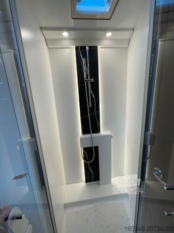 Integriertes Wohnmobil BÜRSTNER Elegance SLC I 920 G*Bestand*Automatik*Luxus**