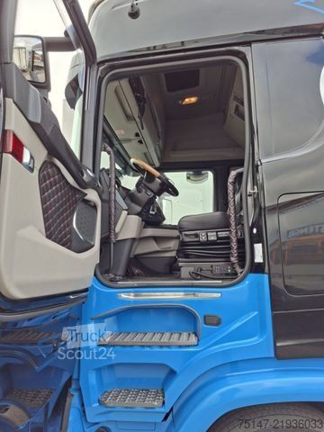 Стандартний тягач SCANIA S 580 A4x2NA V8 Highline ACC Navi Leder 2x Tank