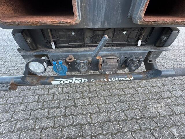 Vrachtwagen met bakwagen MERCEDES-BENZ Actros 2545 6x2 Getränkewagen