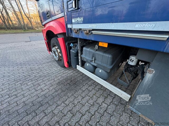 Vrachtwagen met bakwagen MERCEDES-BENZ Actros 2545 6x2 Getränkewagen