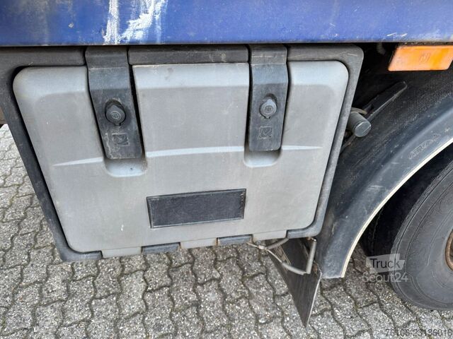 Vrachtwagen met bakwagen MERCEDES-BENZ Actros 2545 6x2 Getränkewagen