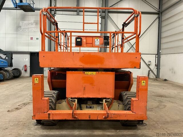 Elevador de tesoura JLG 3394 RT