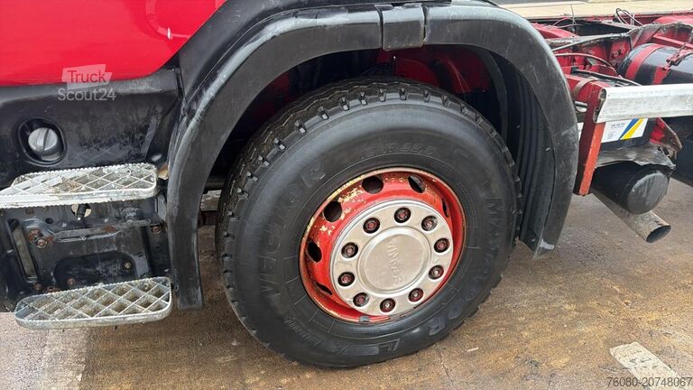 Kabinli şasi Scania 124 - 400 (MANUAL PUMP / 6X2 / BIG AXLE / GRAND...