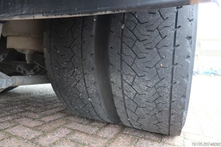 Soğutmalı/dondurulmuş taşıma DAF LF 290 Koel/Vries+ Klep 1500 kg Thermoking T 600R