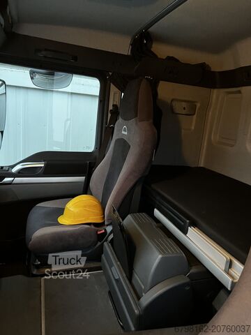 Ciężarówka z platformą (otwarta) MAN TGS 18.440