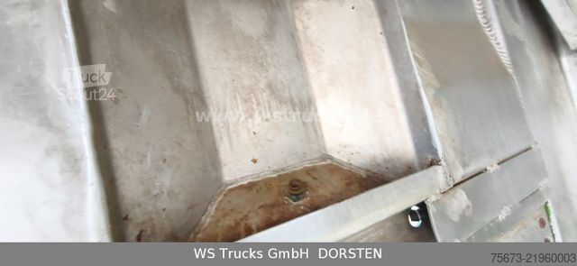 Hestetransporthenger PEZZIOLI 2 Stock RBA31F ausfahrbares Dach Viehanhänger