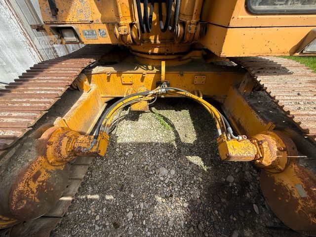 Rupsgraver LIEBHERR R 932 / HD/SL
