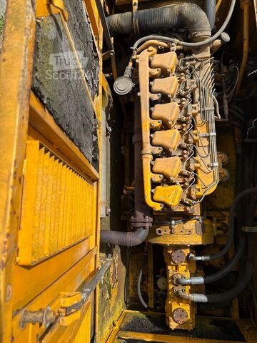 Rupsgraver LIEBHERR R 932 / HD/SL
