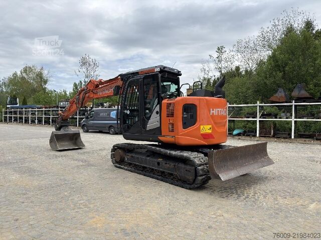 Kettenbagger Hitachi ZX135US-6
