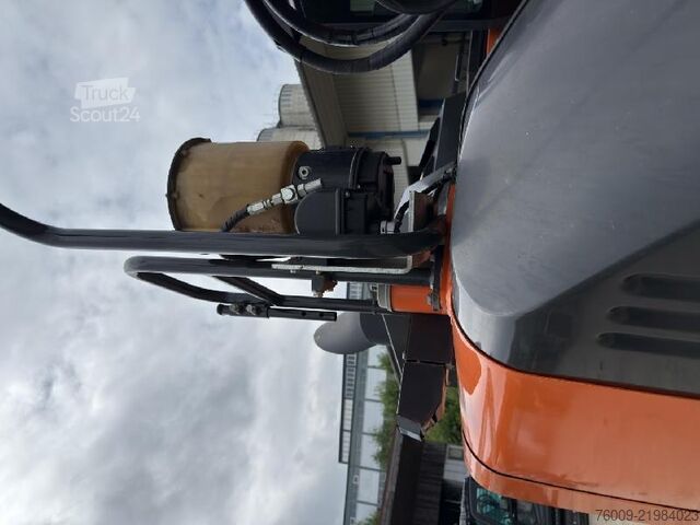 Kettenbagger Hitachi ZX135US-6