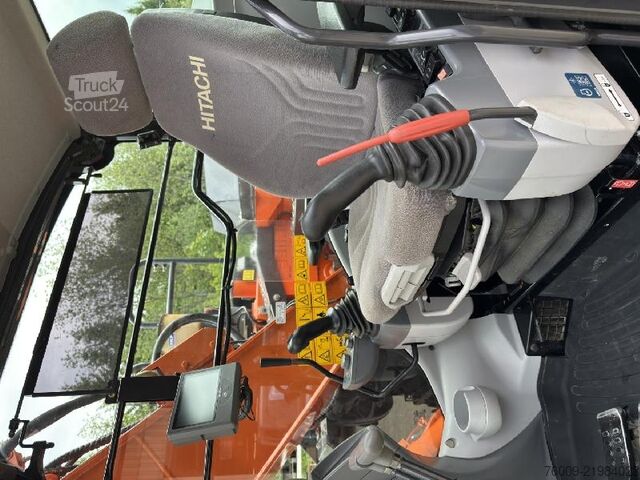 Kettenbagger Hitachi ZX135US-6
