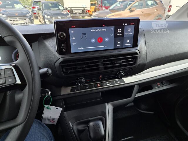 Панелен ван Fiat Scudo L2 120 PS AHK Klima R-Kamera Carplay Innenausbau