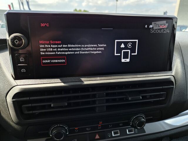Панелен ван Fiat Scudo L2 120 PS AHK Klima R-Kamera Carplay Innenausbau
