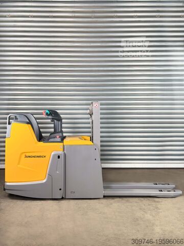 High lift truck driver ERD 220 - Service Neu - Batterie 85% - 2,01m Hub - 2t