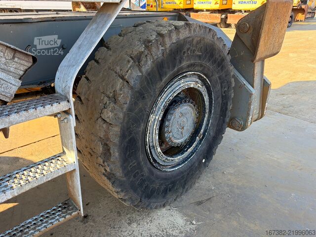Stroj na manipuláciu s materiálom Liebherr LH50 M HD - Material Handler