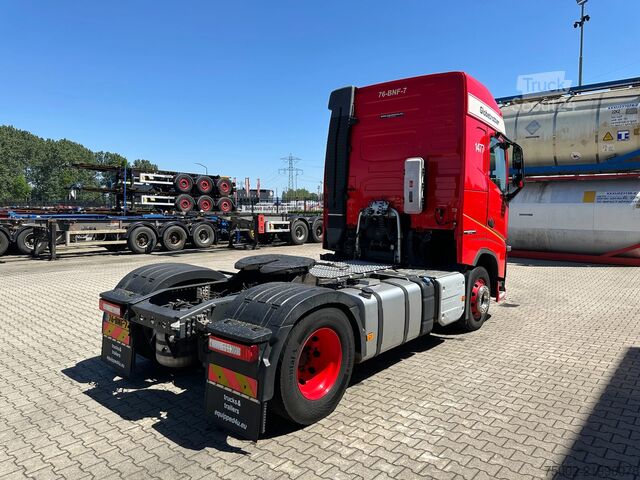Gevaarlijke stoffen Volvo FH FH13-460 Globetrotter 4x2 ADR (EXII, EXIII, ...