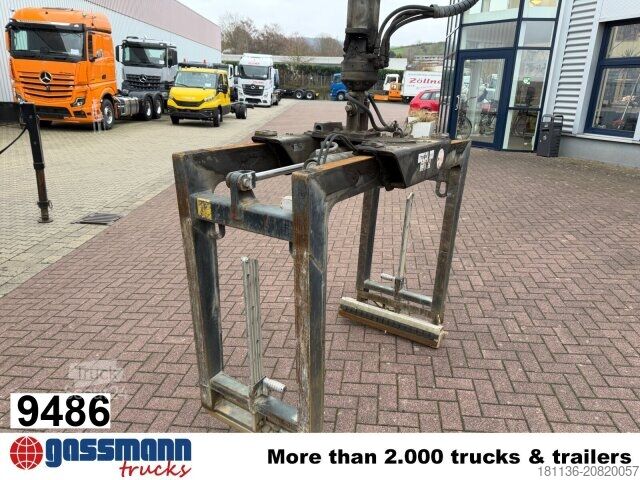 Gru montata su autocarro Kinshofer 332-V-1100 Palettenzange