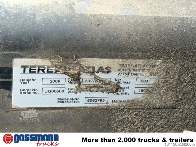 Gru montata su autocarro Kinshofer 332-V-1100 Palettenzange