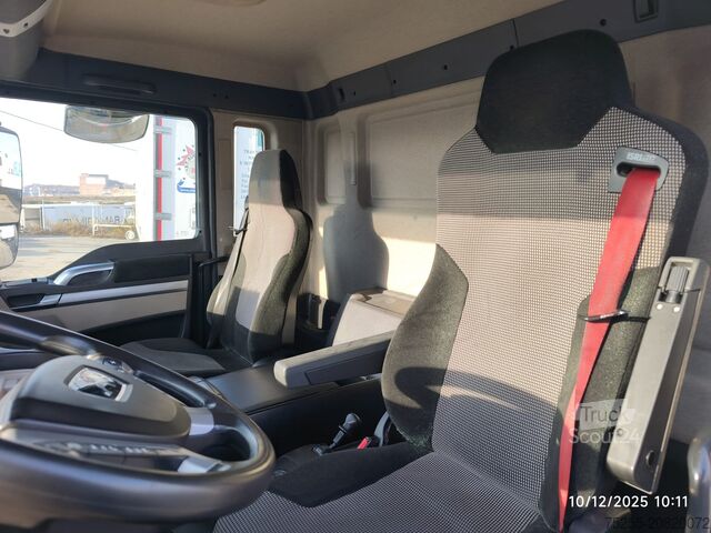 Kastes kravas automašīna MAN 26.360 TGS