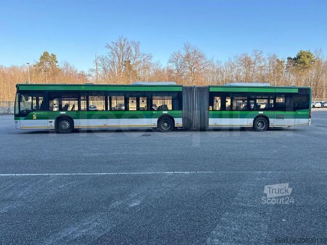 Autocarro articulado Mercedes-Benz O 530