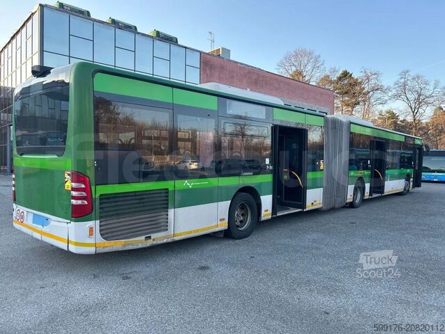 Autocarro articulado Mercedes-Benz O 530