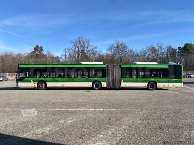 Autocarro articulado Mercedes-Benz O 530