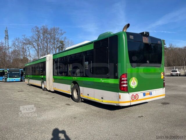 Αρθρωτό λεωφορείο Mercedes-Benz O 530