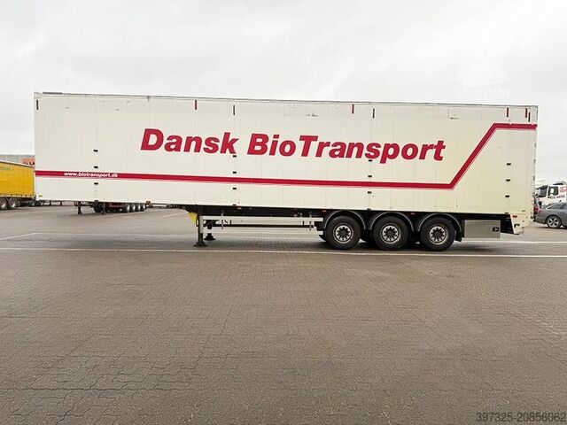 Premikanje tal KLC Walkingfloor / Schubbodenauflieger